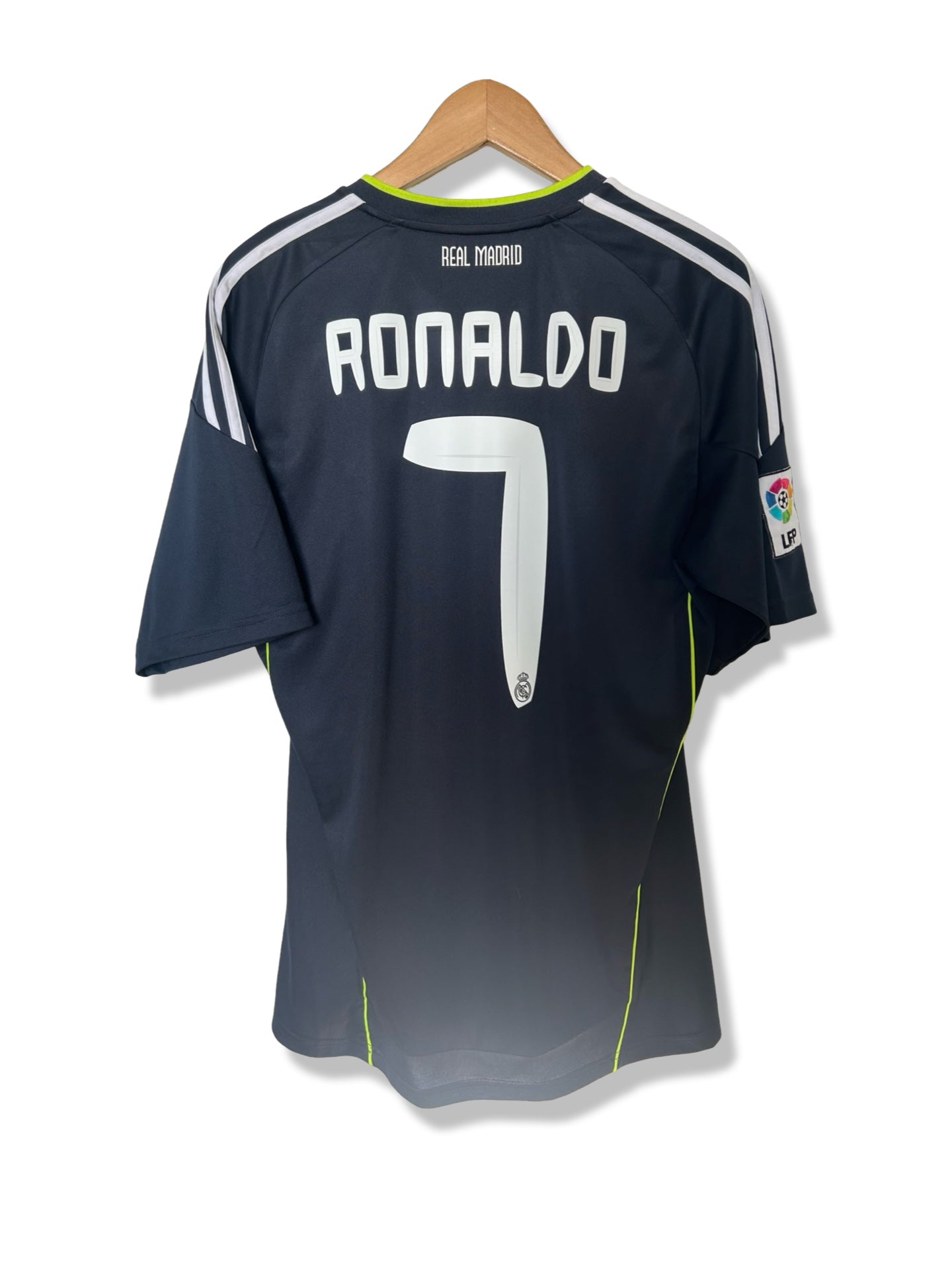 Real Madrid CF 2010-11 Away Shirt, #7 Cristiano Ronaldo - M