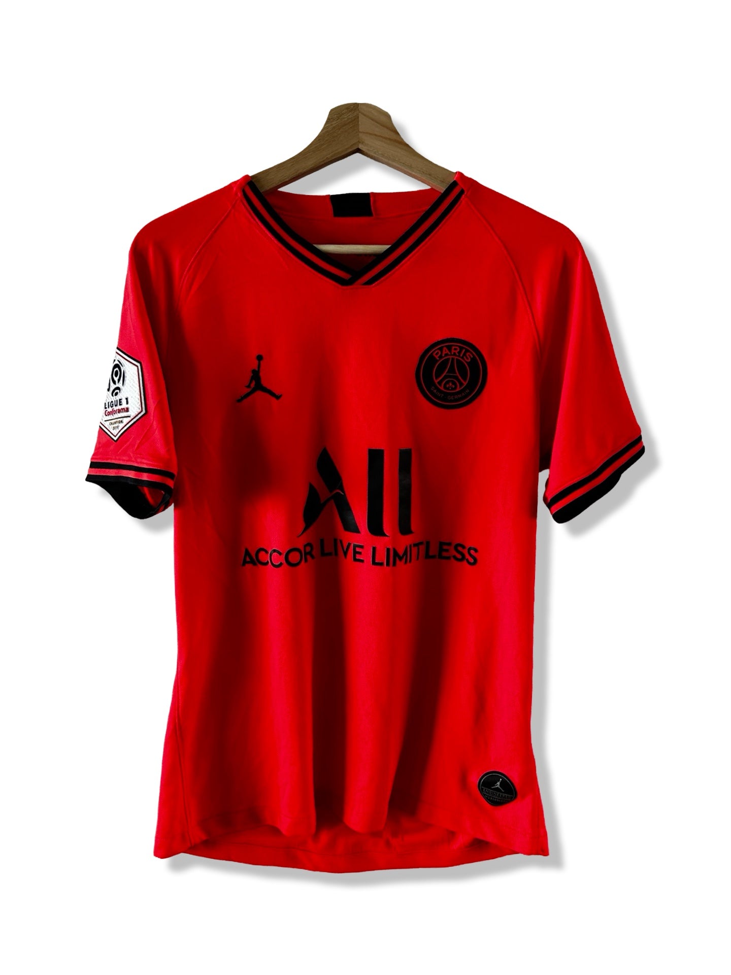 Paris Saint-Germain FC 2019-20 Away Shirt, #7 Kylian Mbappe - M