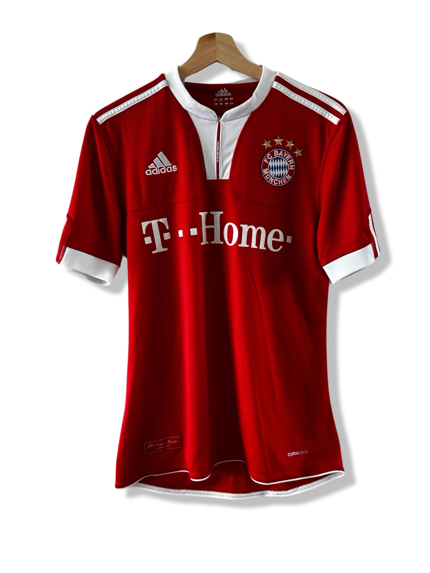 FC Bayern Munich 2009-10 Home Shirt, #10 Arjen Robben - S