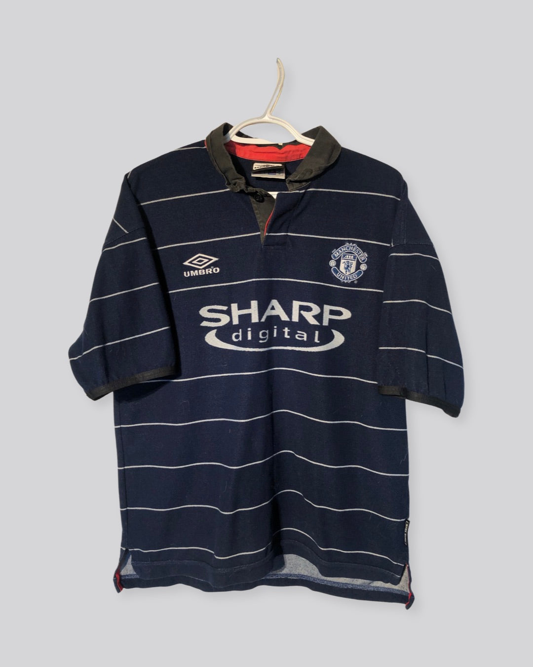 Manchester United 1999-2000 Away Shirt #7 David Beckham