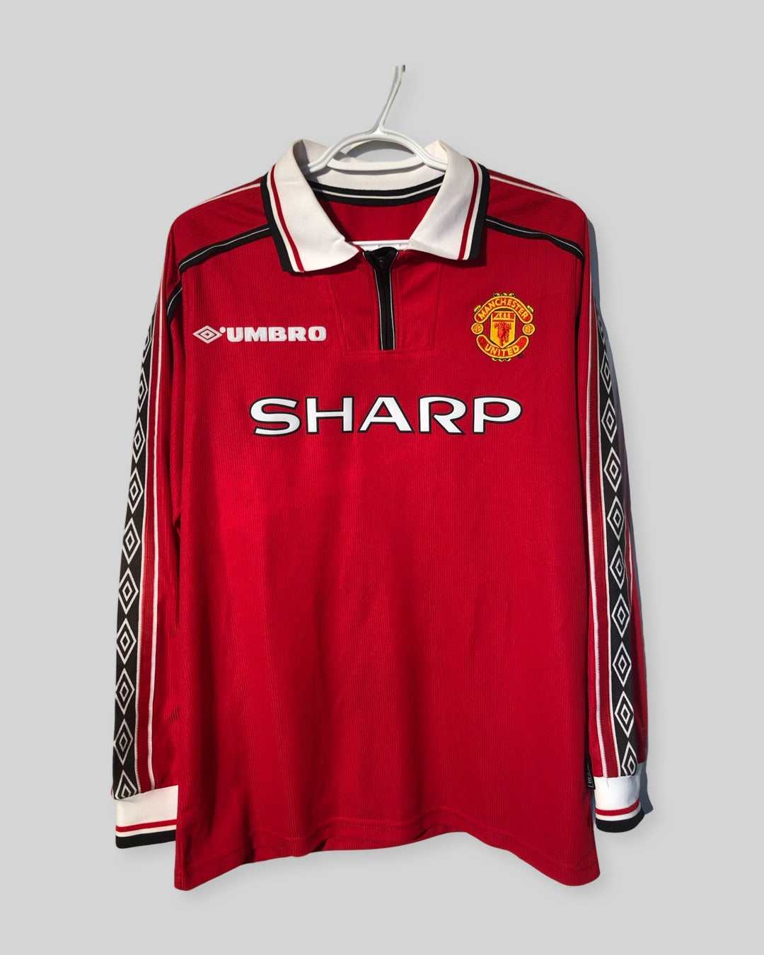 Manchester United 1998-99 'Treble' Home Shirt, #7 BECKHAM